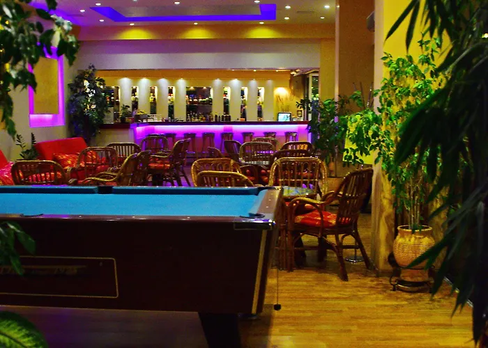 卡拉托斯阳光酒店 酒店 卡拉索斯