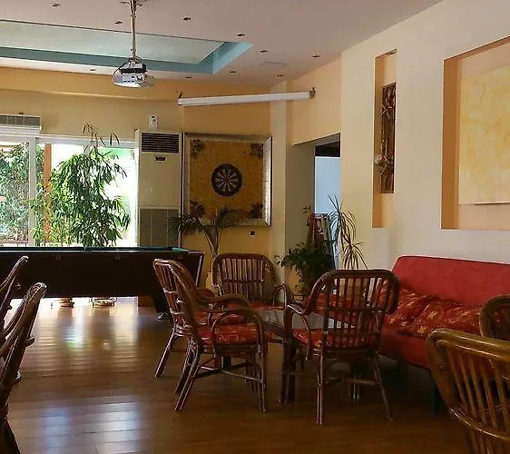 卡拉托斯阳光酒店